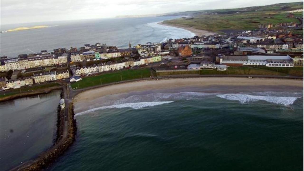5 West Beach - Portrush By The Sea エクステリア 写真